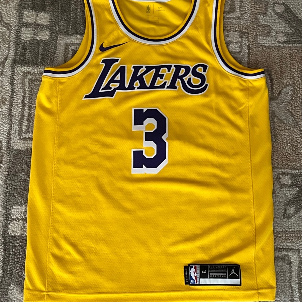 Davis jersey size medium